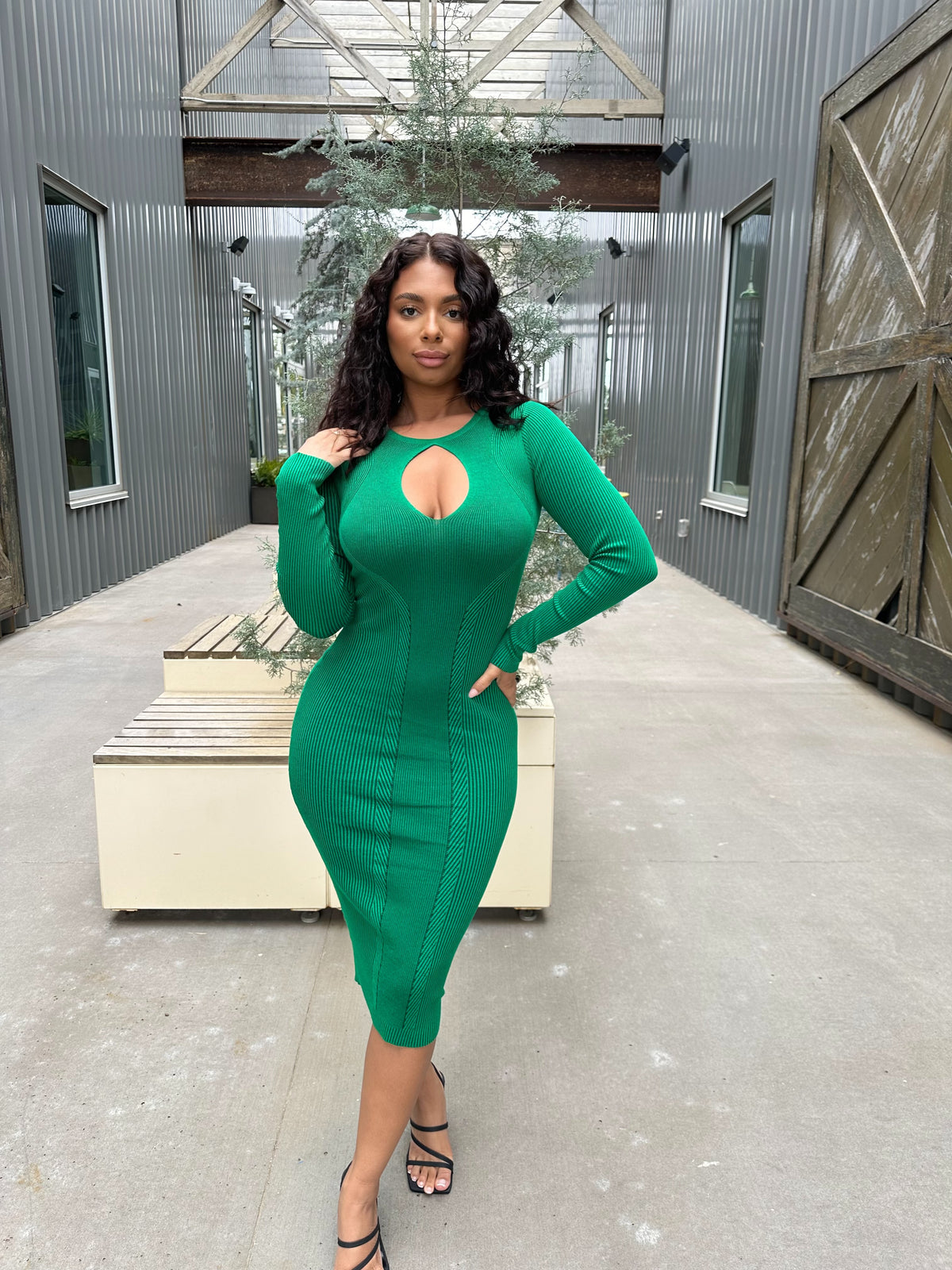 Isabella Kelly Green Knit Midi Dress