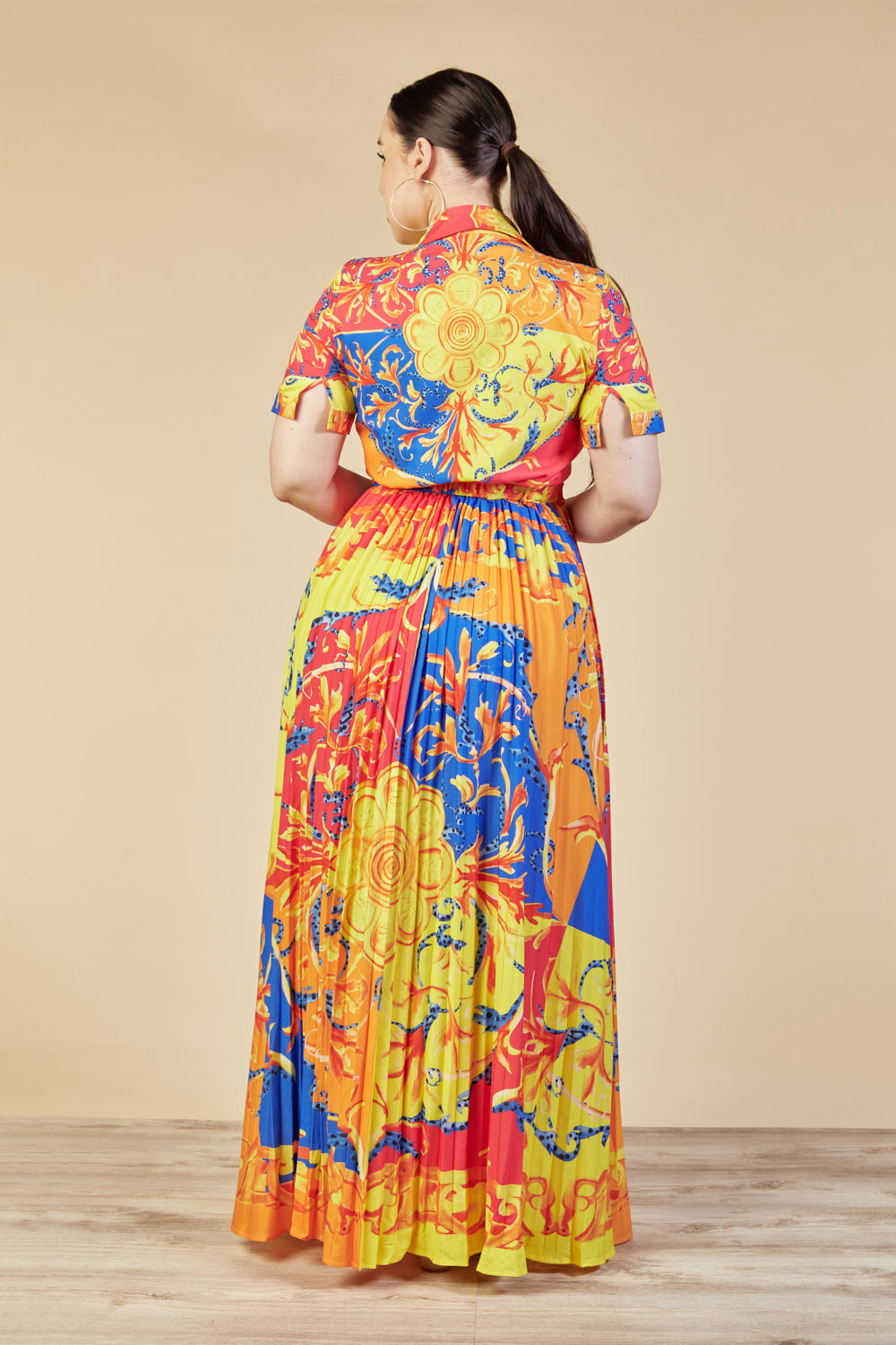 dolceanddiva.womens.angelina.baroque.print.orange.blue.yellow.maxi.dresses